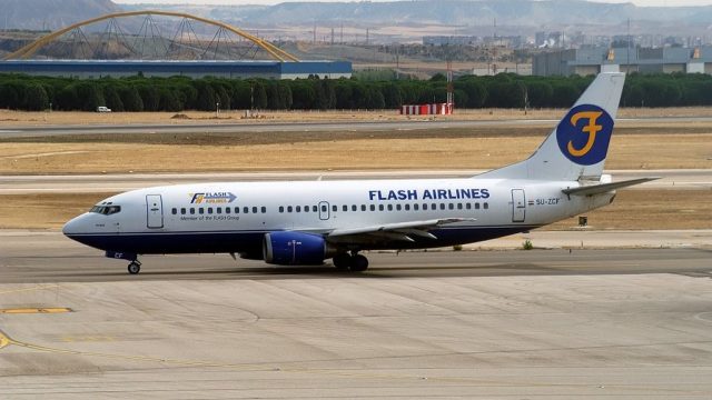Screenshot 1 — Flash Airlines Boeing 737-800
