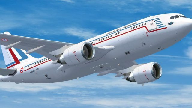 Screenshot 1 — Esterel Transport Escadron Airbus A310-300