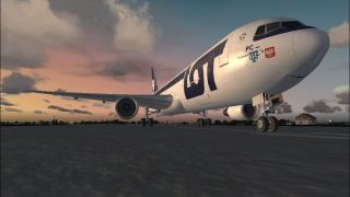 Screenshot 1 — LOT Polish Airlines Boeing 767 Livery Pack