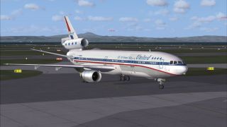 Screenshot 2 — United Airlines Douglas DC-10-10