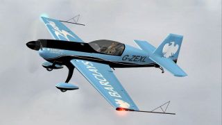 Screenshot 2 — Extra 300S - Blades Display Team