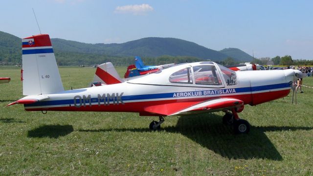 Screenshot 1 — L-40 Meta Sokol