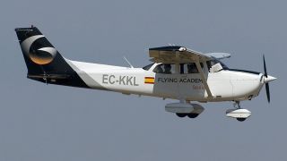Screenshot 2 — Gestair Flying Academy Cessna 172