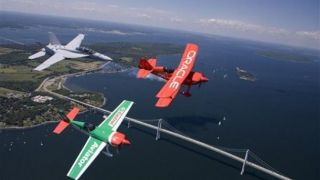 Screenshot 4 — Castrol Aviator Extra 300S
