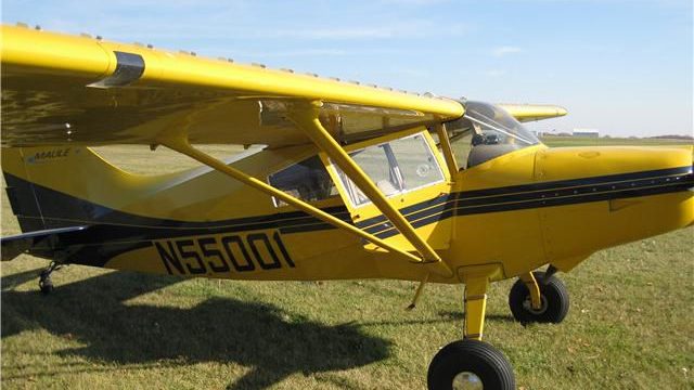 Screenshot 1 — Yellow And Blue Maule 260C