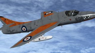 Screenshot 4 — Silver-Dayglo Royal Navy Hunter