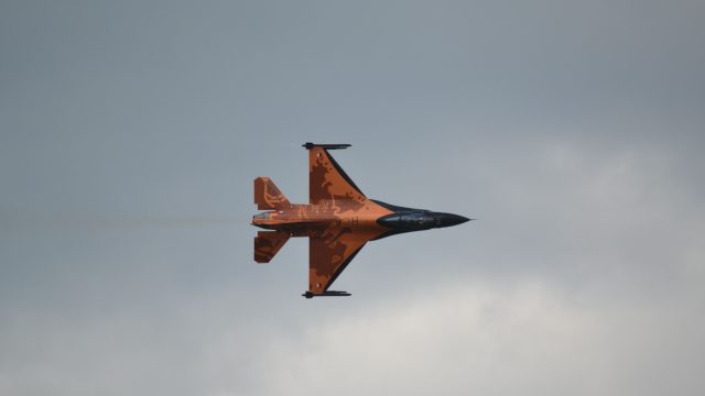 Screenshot 1 — F16 Demo Team
