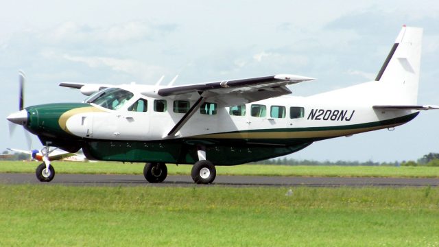 Screenshot 1 — Mountain Eagle Charter Flights Mission