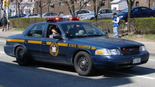 Screenshot 4 — Crown Victoria Police Pak
