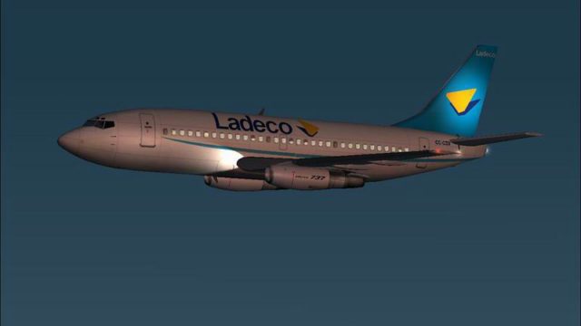 Screenshot 1 — FFX Ladeco Boeing 737-200