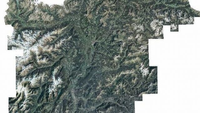 Screenshot 1 — ItalVFR Trentino Alto Adige 2m Photo Scenery