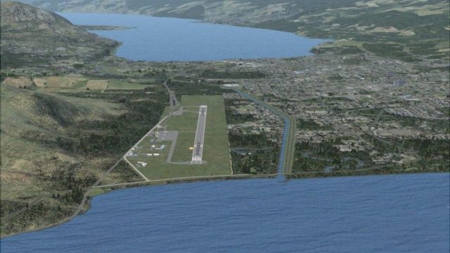 Screenshot 1 — Penticton Airport Scenery