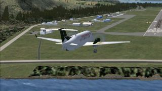Screenshot 4 — Penticton Airport Scenery