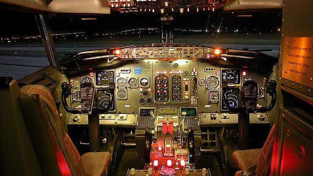 Screenshot 1 — FS2002/FS2004 Boeing 737-400 Manual