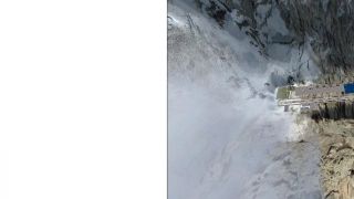 Screenshot 5 — Elliott Field Scenery