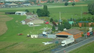 Screenshot 1 — Moorsele Airstrip Scenery