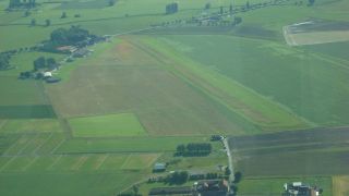 Screenshot 4 — Moorsele Airstrip Scenery