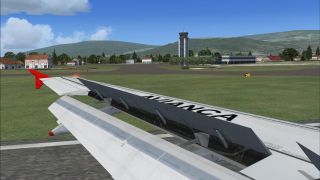 Screenshot 5 — Camilo Daza International Airport Scenery