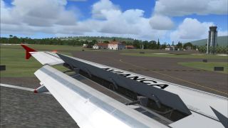 Screenshot 4 — Camilo Daza International Airport Scenery