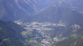 Screenshot 1 — Andorra Photoreal Scenery