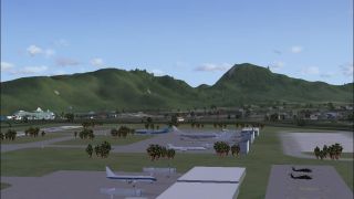 Screenshot 2 — Lihue Airport Scenery