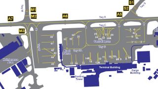 Screenshot 2 — East Midlands Airport Scenery