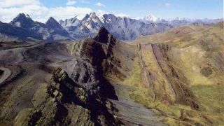 Screenshot 8 — Dangerous Airfields Of The Andes Mountain Scenery
