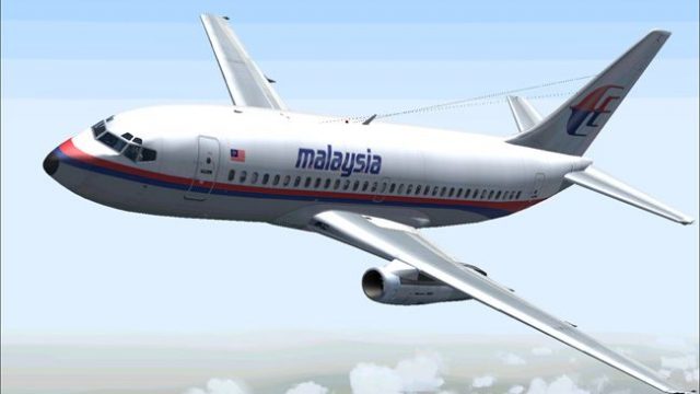 Screenshot 1 — Malaysia Boeing 737-200, new colors
