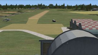 Screenshot 2 — Klein Muhlingen Airport Scenery