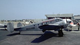 Screenshot 5 — Beech C45H Expeditor Cargo Plane