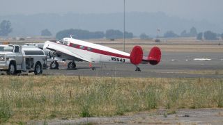 Screenshot 1 — Beech 3NM Expeditor N9540