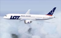 LOT Polish Airlines Boeing 787-8 in flight.