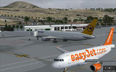 EasyJet and Condor at Lanzarote Airport