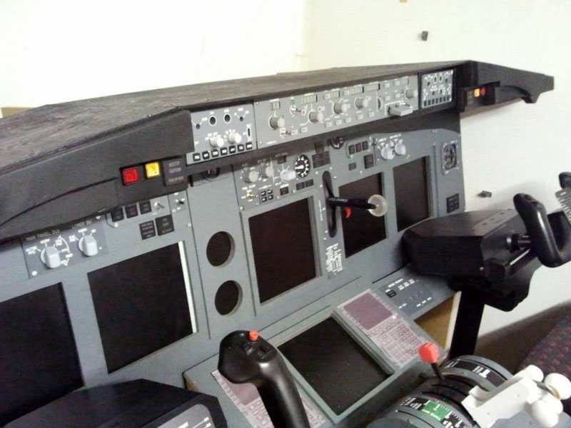 Christoff's cockpit with a standard PC yoke.