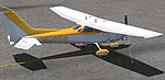Screenshot of Cessna C172R Skyhawk N5255R on runway.