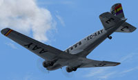 Screenshot of LAPE Douglas DC-2 flying overhead.