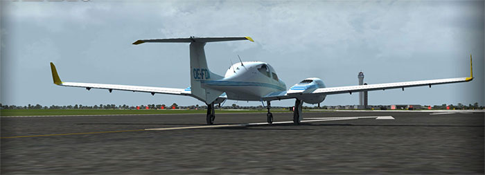 DA42 on runway